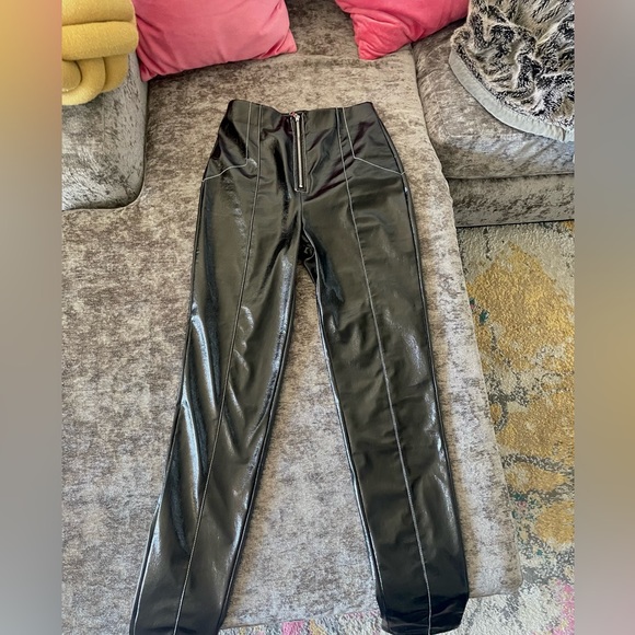 ARITZIA Faux Leather Moto Tessy Pant - Picture 5 of 9